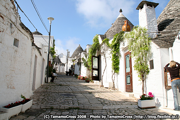 flexiblog2006GW旅行記 おとぎの国の朝 アルベロベッロ